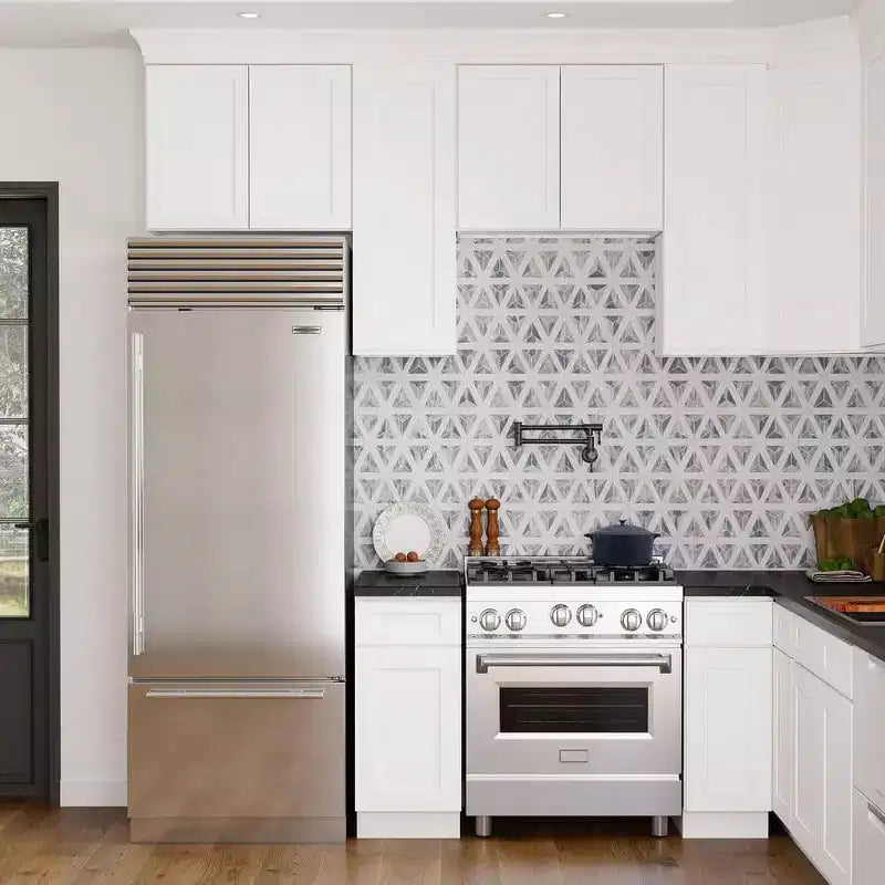 Meuble bas de cuisine avec tiroir, 18 po L x 34,5 po H x 24 po P, cadre en contreplaqué à fermeture amortie - recouvrant RTA