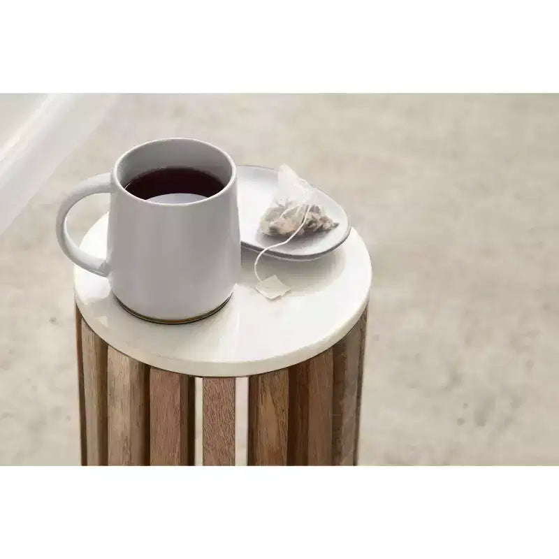 Table d'appoint ronde en bois avec plateau en marbre