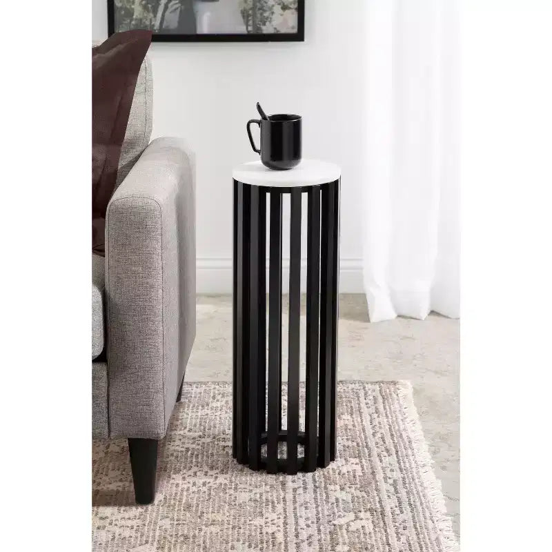 Table d'appoint ronde en bois avec plateau en marbre