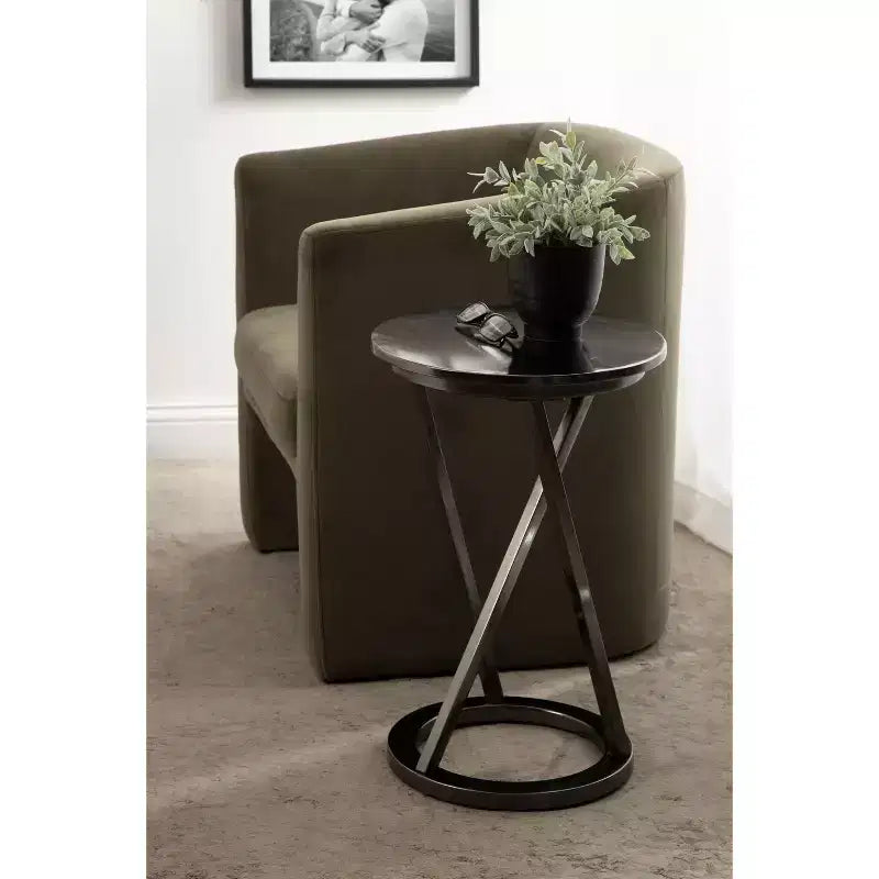 Table d'appoint ronde en métal au fini laiton antique
